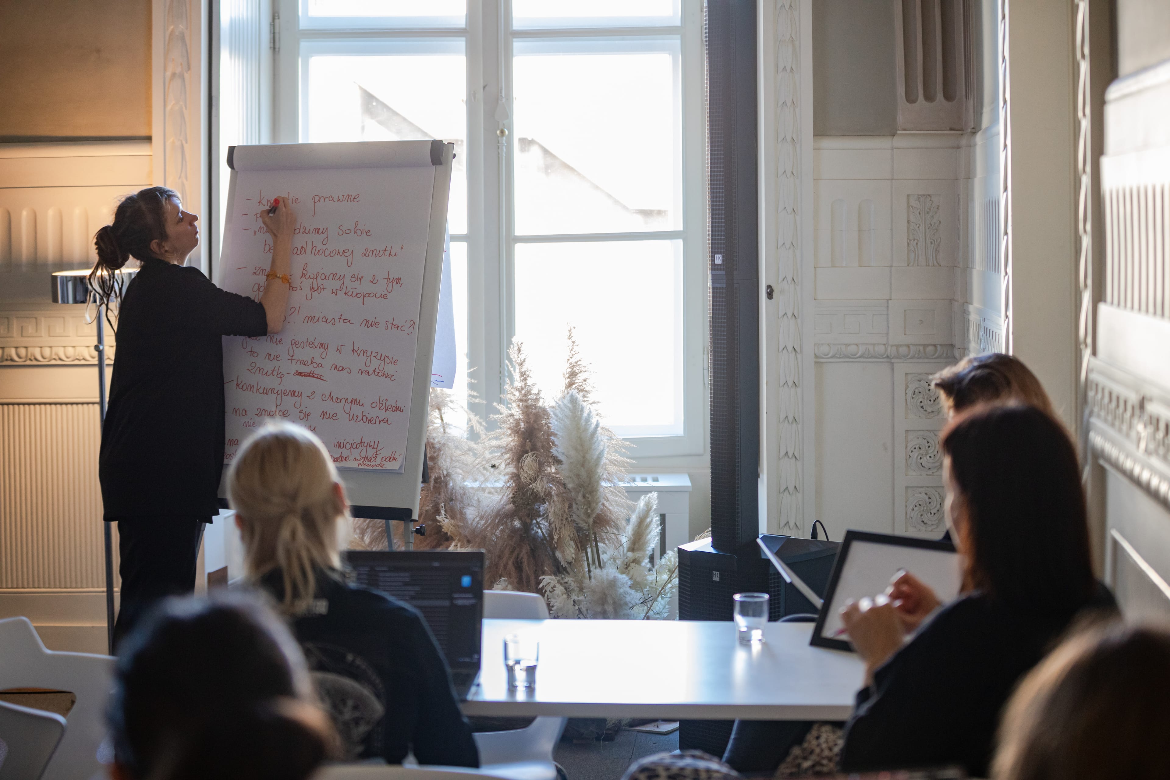 Crowdfunding. Jak finansować festiwal z ludźmi, a nie tylko dla ludzi? Raport z warsztatów